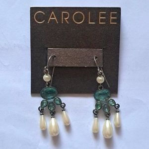 NWT Carolee drop earrings blue/green with pearl detail